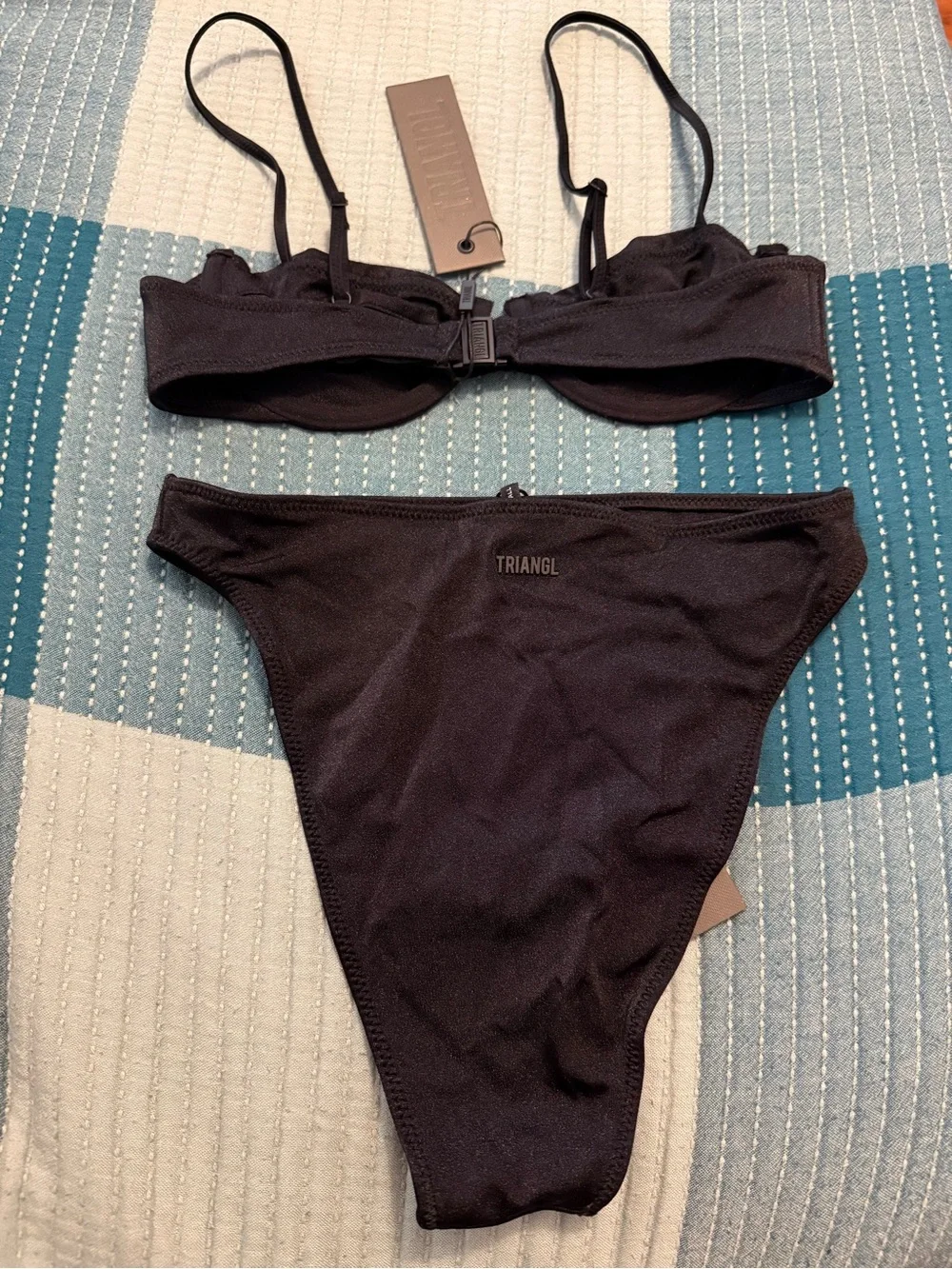 triangl swimwear Black Underwire Two-Piece Bikini Set